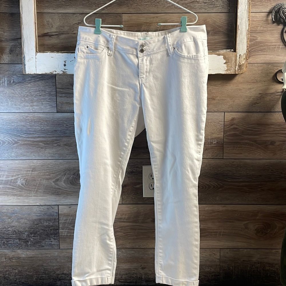 YMI Wanna Betta Butt Jeans White Straight Leg Size 16